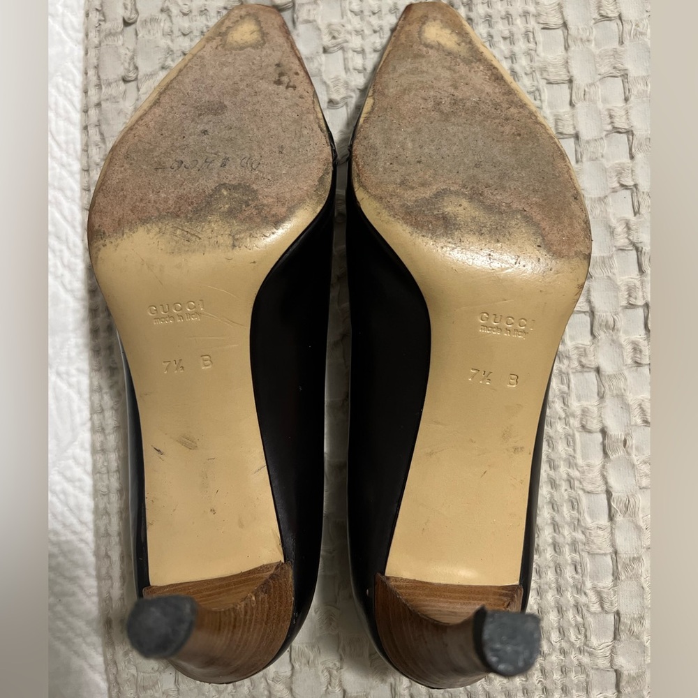 Gucci Tassel Pumps - Picture 8 of 10